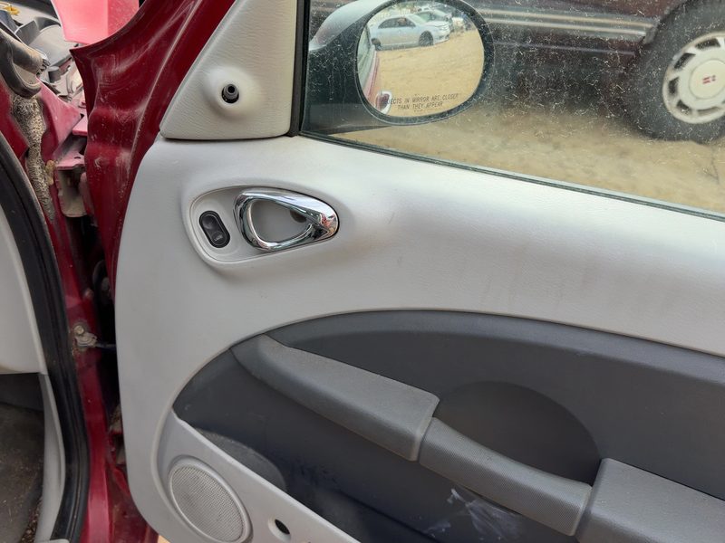 2006-2010 Pt Cruiser Front Door Trim Panel RH