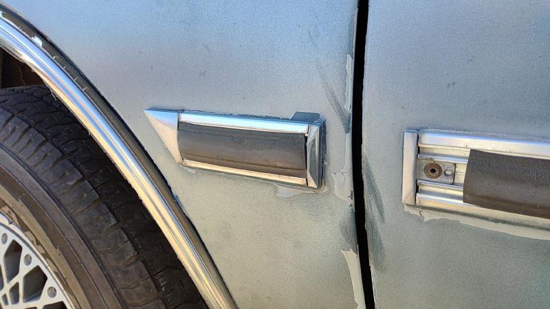 1989 Cutlass (also See Calais 85-88) Fender Moulding LH