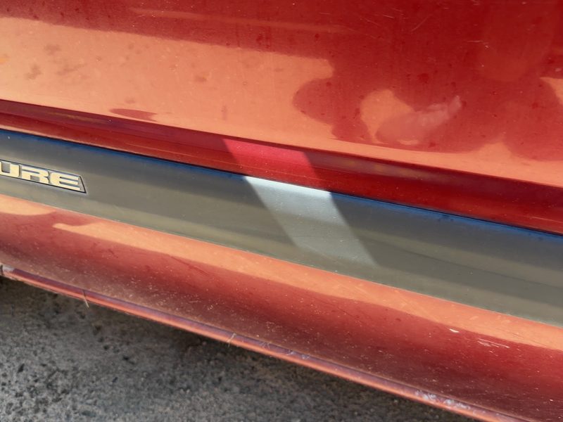 1997-2005 Chevrolet Venture Front Door Moulding LH