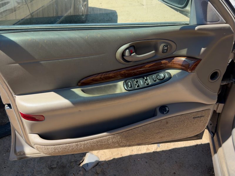 2000-2002 Buick Lesabre (80 & Up) Front Door Trim Panel LH