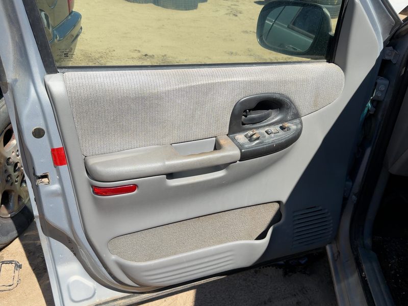 2000 Chevrolet Venture Front Door Trim Panel LH