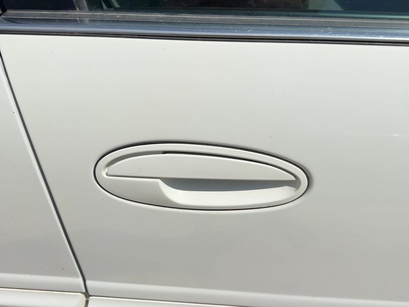 2002-2005 Buick Lesabre (80 & Up) Outside Door Handle RH
