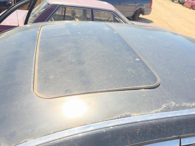 2006-2010 Infiniti M35 Roof Glass (Glass Only)