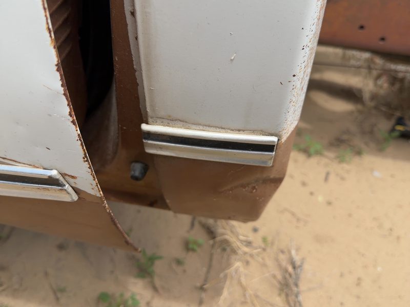 1980 Chevrolet Pickup 20 Series Quarter Panel Moulding LH