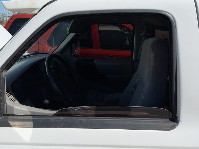 1993-1997 Ford Ranger (small Truck) Front Door Glass/Window LH