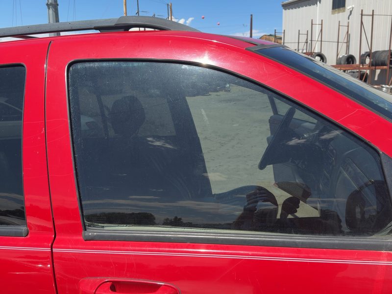 1999-2004 Jeep Grand Cherokee Front Door Glass/Window RH