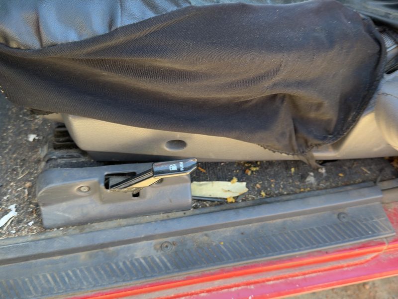 1994 Nissan Pathfinder Seat Track LH