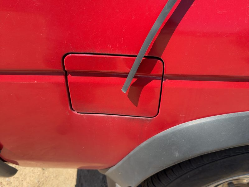 1994 Nissan Pathfinder Fuel Tank Door