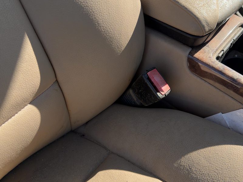 2000-2010 BMW X5 Front Seat Belt RH