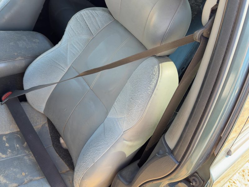 2000-2004 Jeep Grand Cherokee Front Seat Belt LH