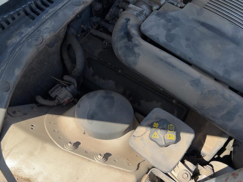 2000-2002 Lincoln LS Cylinder Head