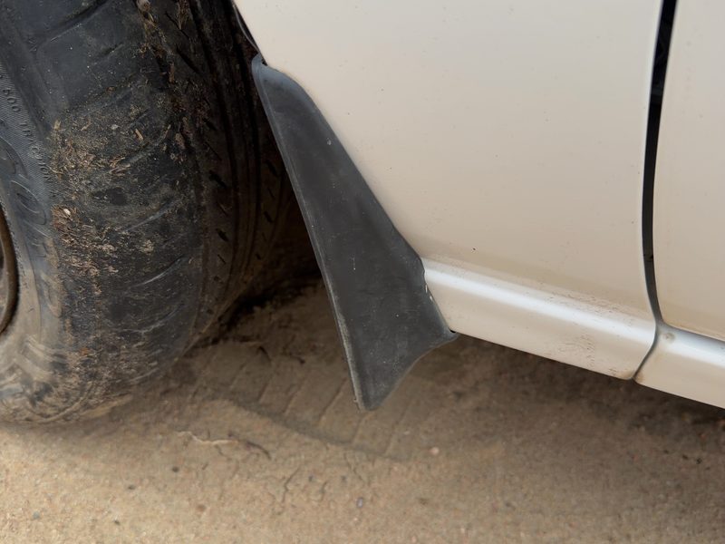 2000-2001 Toyota Camry Fender Moulding LH
