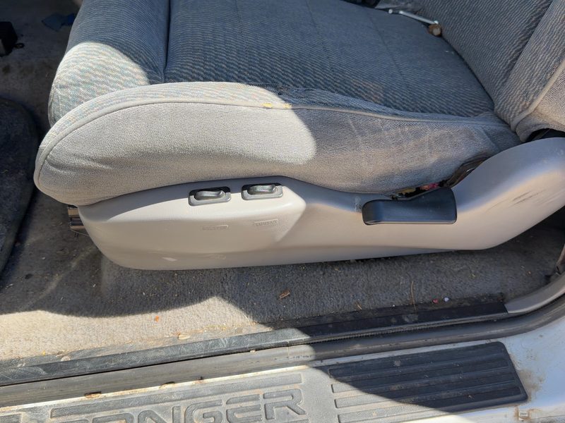 1996 Ford Ranger (small Truck) Seat Track LH