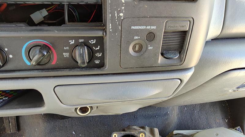2003-2005 Ford F250 Super Duty Pickup Dash Panel