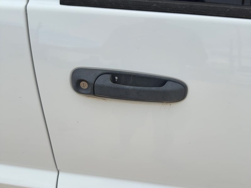 2002-2011 Dodge Dakota (mid-size) Outside Door Handle RH