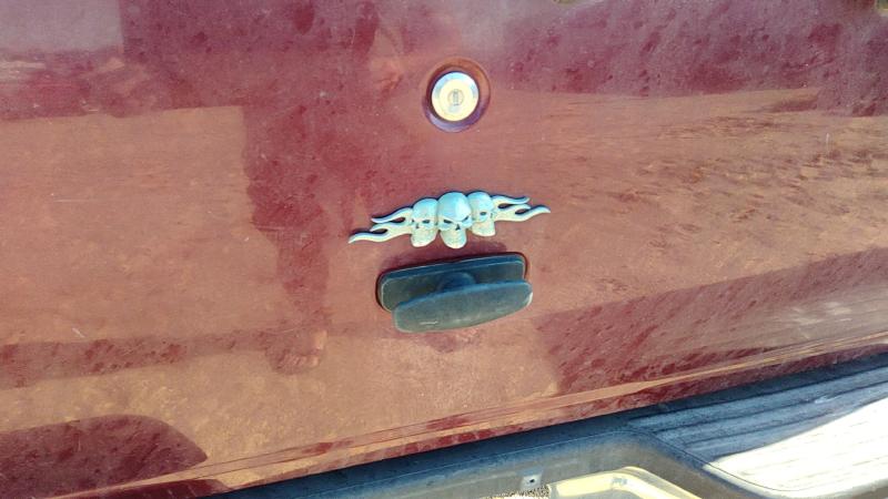 1997-2002 Ford Expedition Outside Door Handle RH