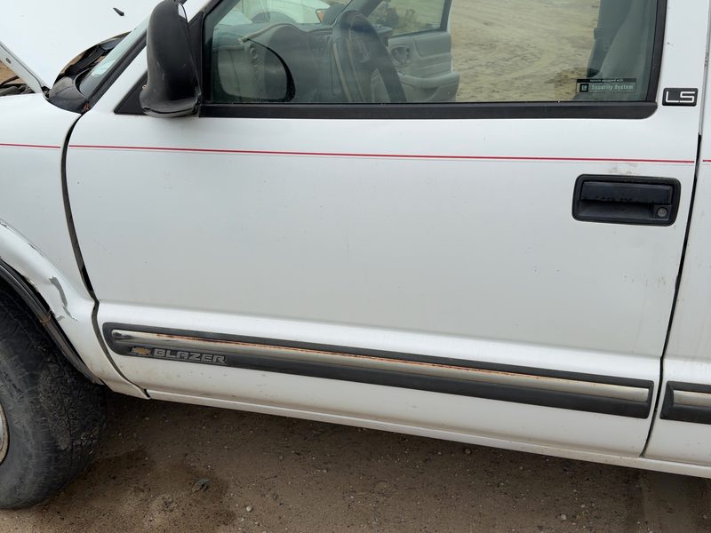 1998-2005 Blazer S10/jimmy S15 Front Door LH