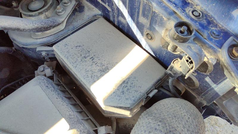 2005-2009 Hyundai Tucson Engine Fuse Box