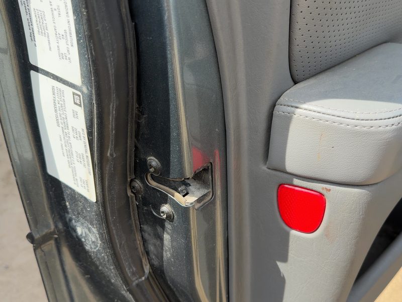 1998-2004 Cadillac Seville Front Door Latch LH