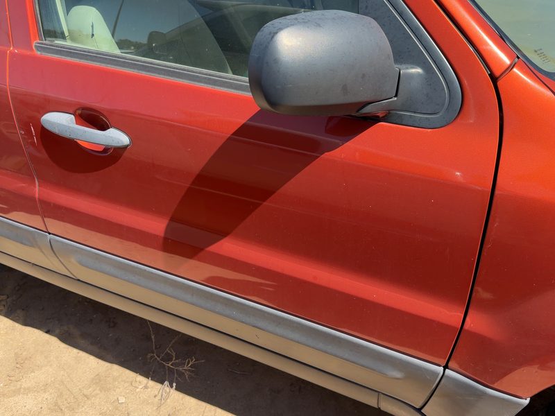 2005-2007 Ford Escape Front Door RH