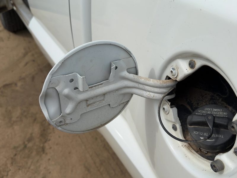 1997-2011 Dodge Dakota (mid-size) Fuel Tank Door