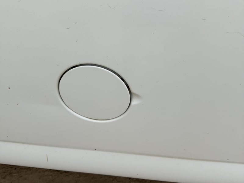 2000-2002 Chevrolet Van Express 2500 Series Fuel Tank Door