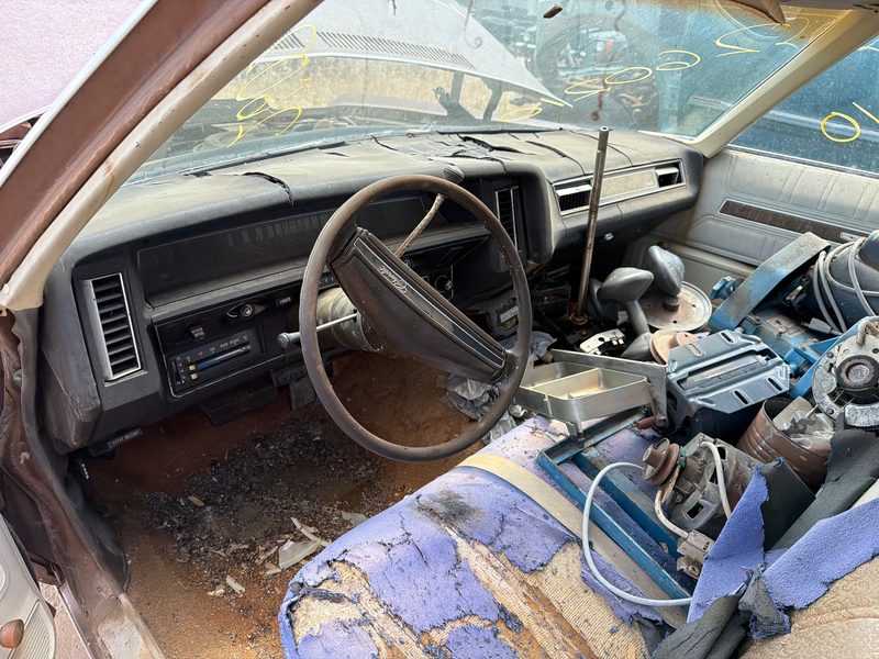 1974 Chevrolet (full Size) Vehicle Unit Complt.