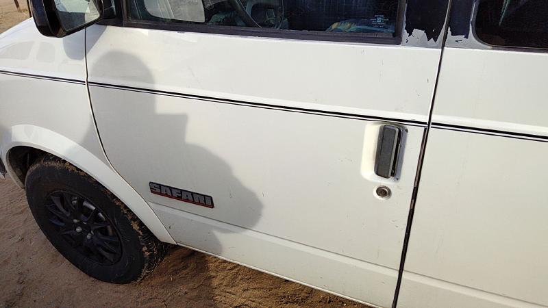 1985-2005 GMC Safari Front Door LH