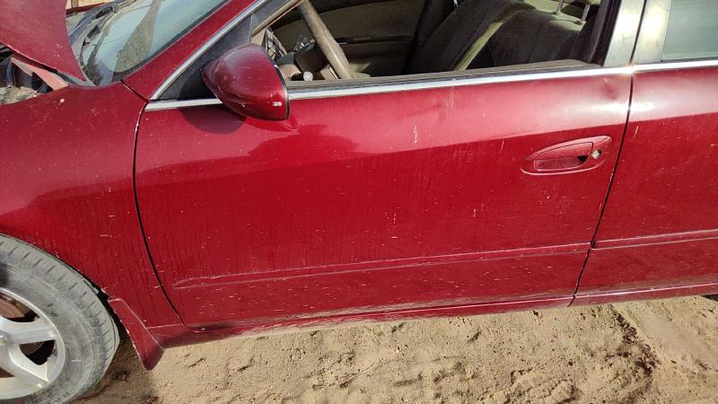 2005-2006 Nissan Altima Front Door LH