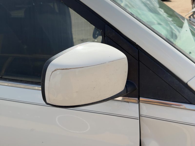 2008-2010 Chrysler Town & Country Door Mirror RH