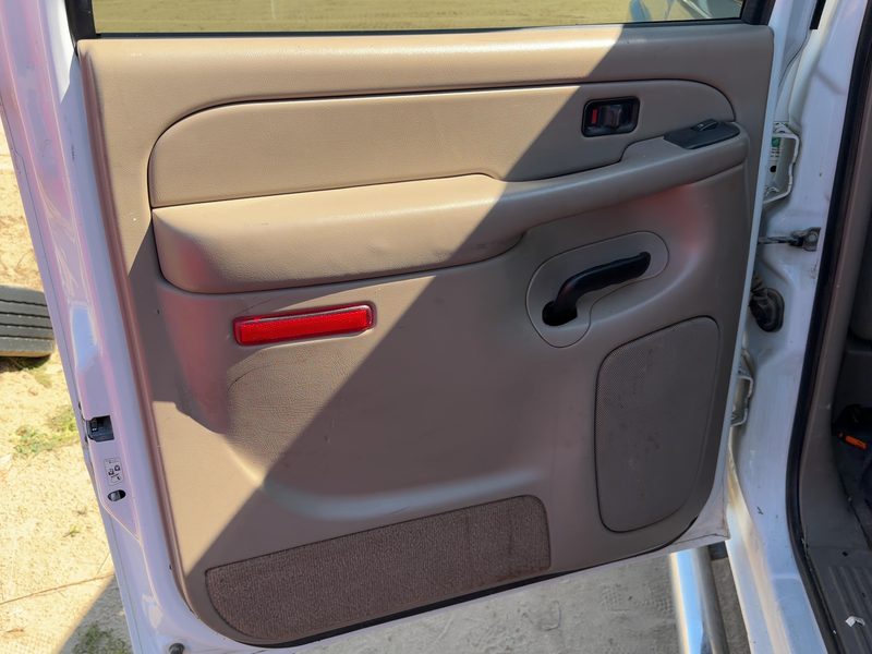 2004-2007 Chevrolet 2500 Silverado Pickup Rear Door Trim Panel LH
