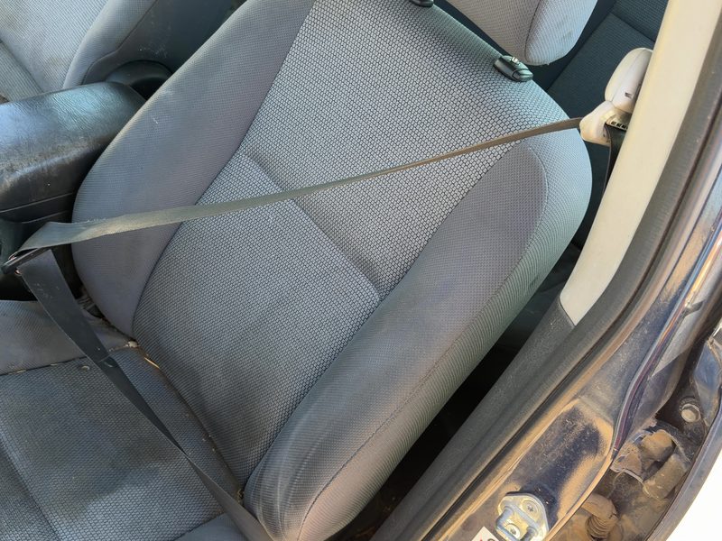 2004-2008 Toyota Matrix Front Seat Belt LH
