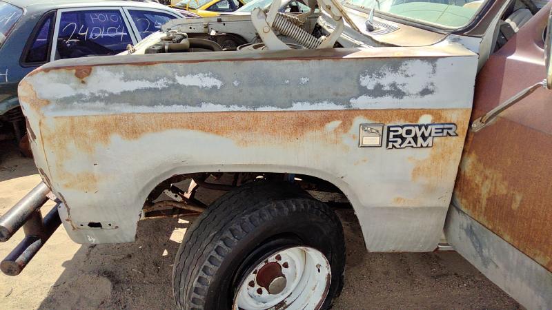 1981-1993 Dodge Pickup 250 Series Fender LH