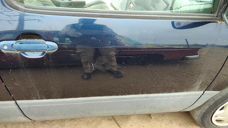 1998-2003 Toyota Sienna Front Door RH