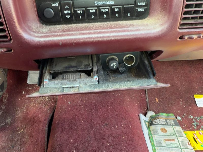 1994-1995 Oldsmobile Eighty-eight (80 & Up) Dash Panel