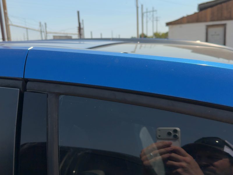 2005 Saturn Vue Quarter Panel Moulding RH