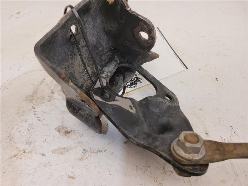 1998 Chevrolet Pickup 1500 Series Engine Frame Mount
