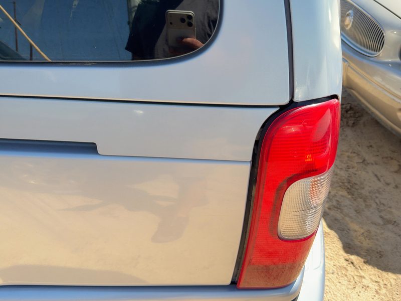 2000 Chevrolet Venture Quarter Panel Moulding LH