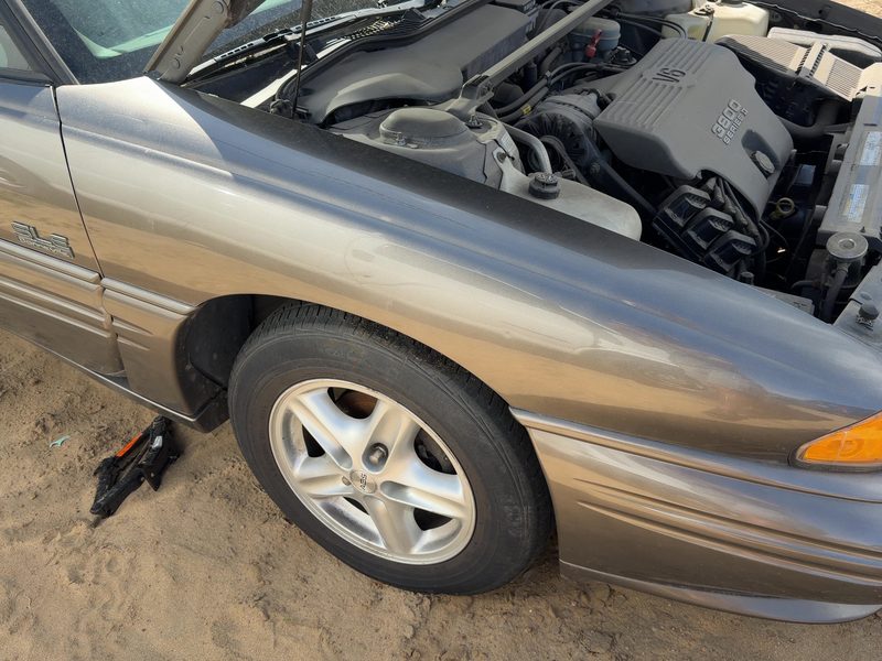 1996-1999 Pontiac Bonneville (80 & Up) Fender RH