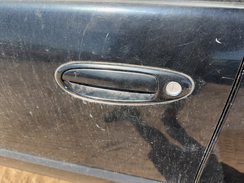 1996 Nissan Maxima Outside Door Handle LH
