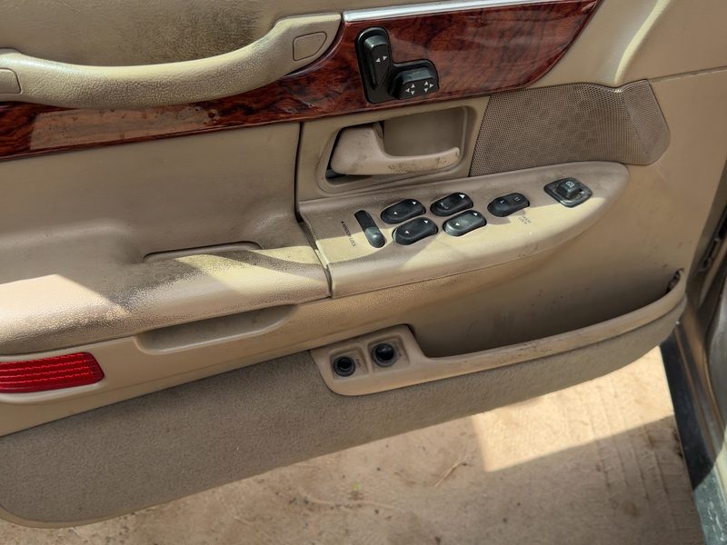 2000-2003 Mercury Grand Marquis (79 & Up) Front Door Trim Panel LH