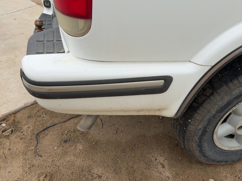 1998 Blazer S10/jimmy S15 Quarter Panel Moulding RH