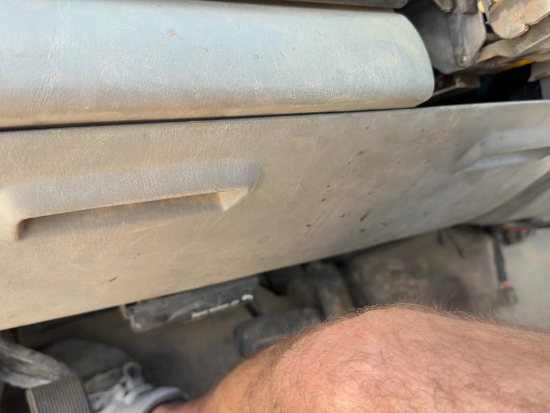 2005-2007 Ford F350 Super Duty Pickup Dash Panel
