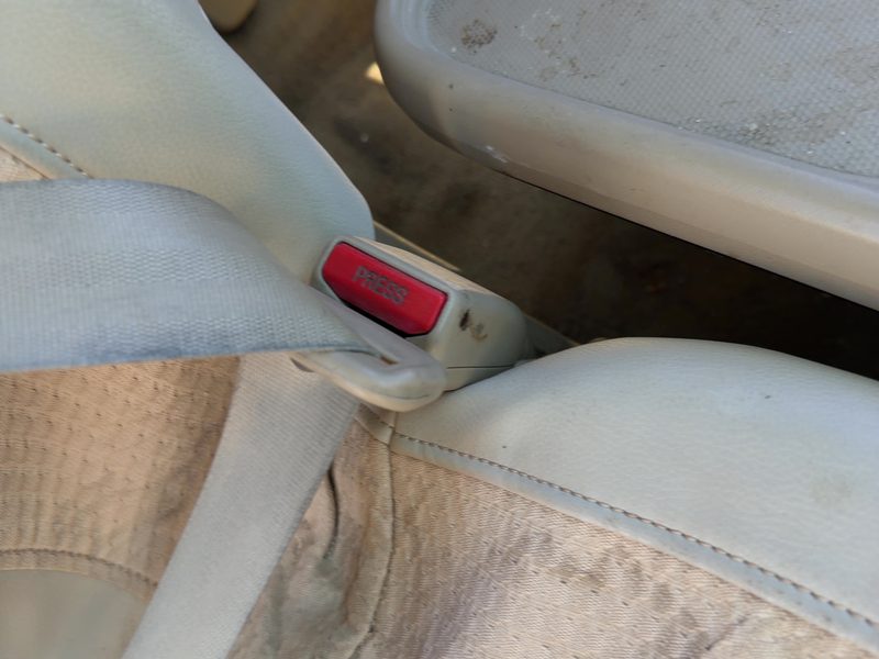 2002-2006 Honda Crv Front Seat Belt RH