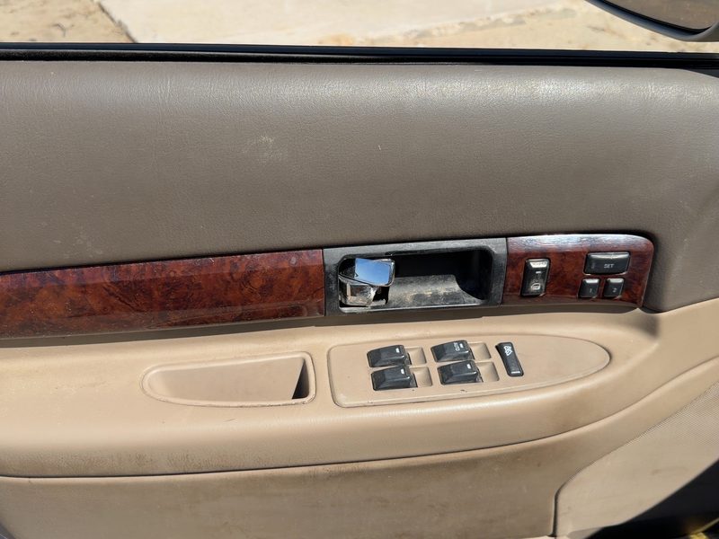 2000-2002 Lincoln LS Front Door Trim Panel LH