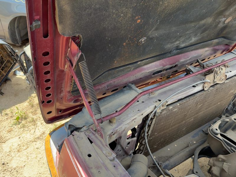 1985-1991 Buick Park Avenue (80&up) Hood Hinge RH