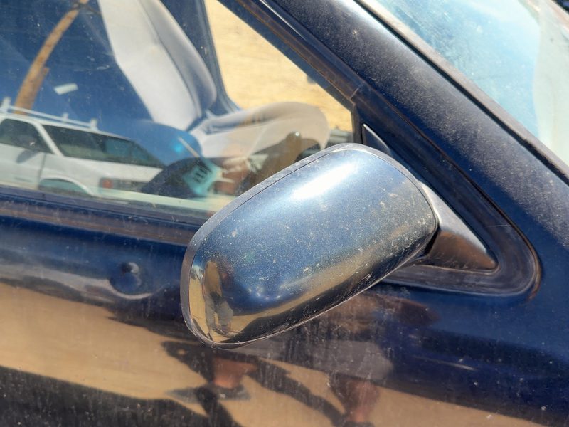 1996-1999 Nissan Maxima Door Mirror RH