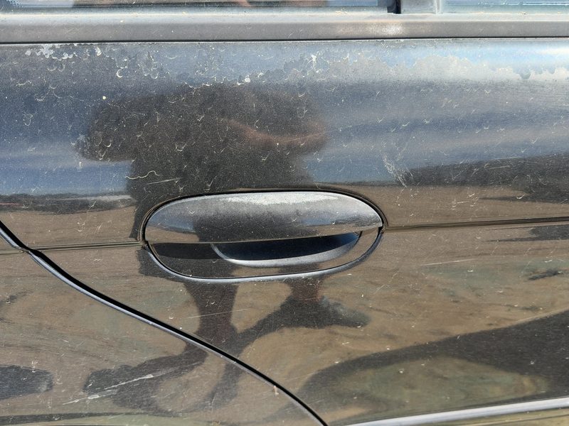 2000-2003 BMW 530i Outside Door Handle RH
