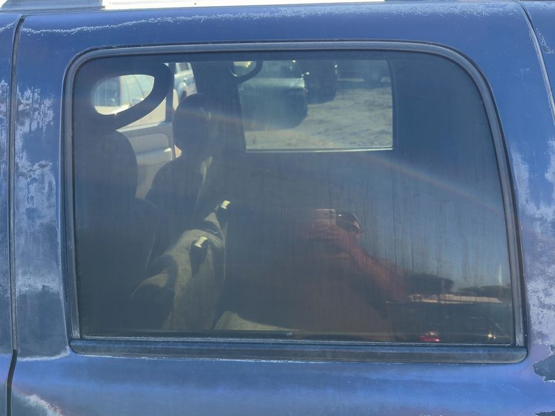 2000-2007 Chevy/gmc Suburban 1500 Series Rear Door Glass/Window LH