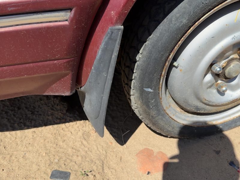1987 Nissan Maxima Quarter Panel Moulding RH